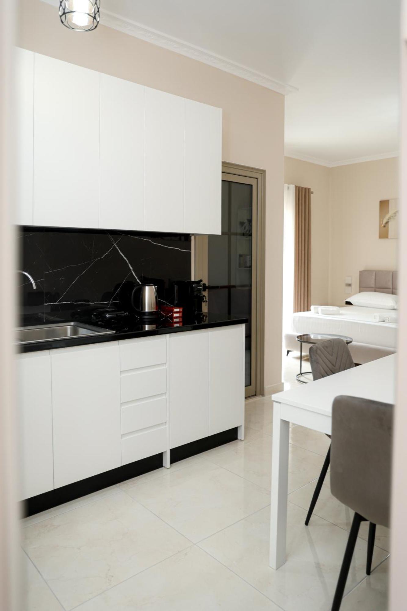 Saliasi Hotel&apartament Polican