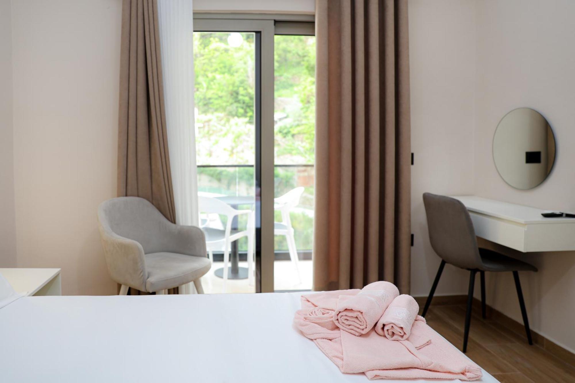 Saliasi Hotel&apartament * Polican