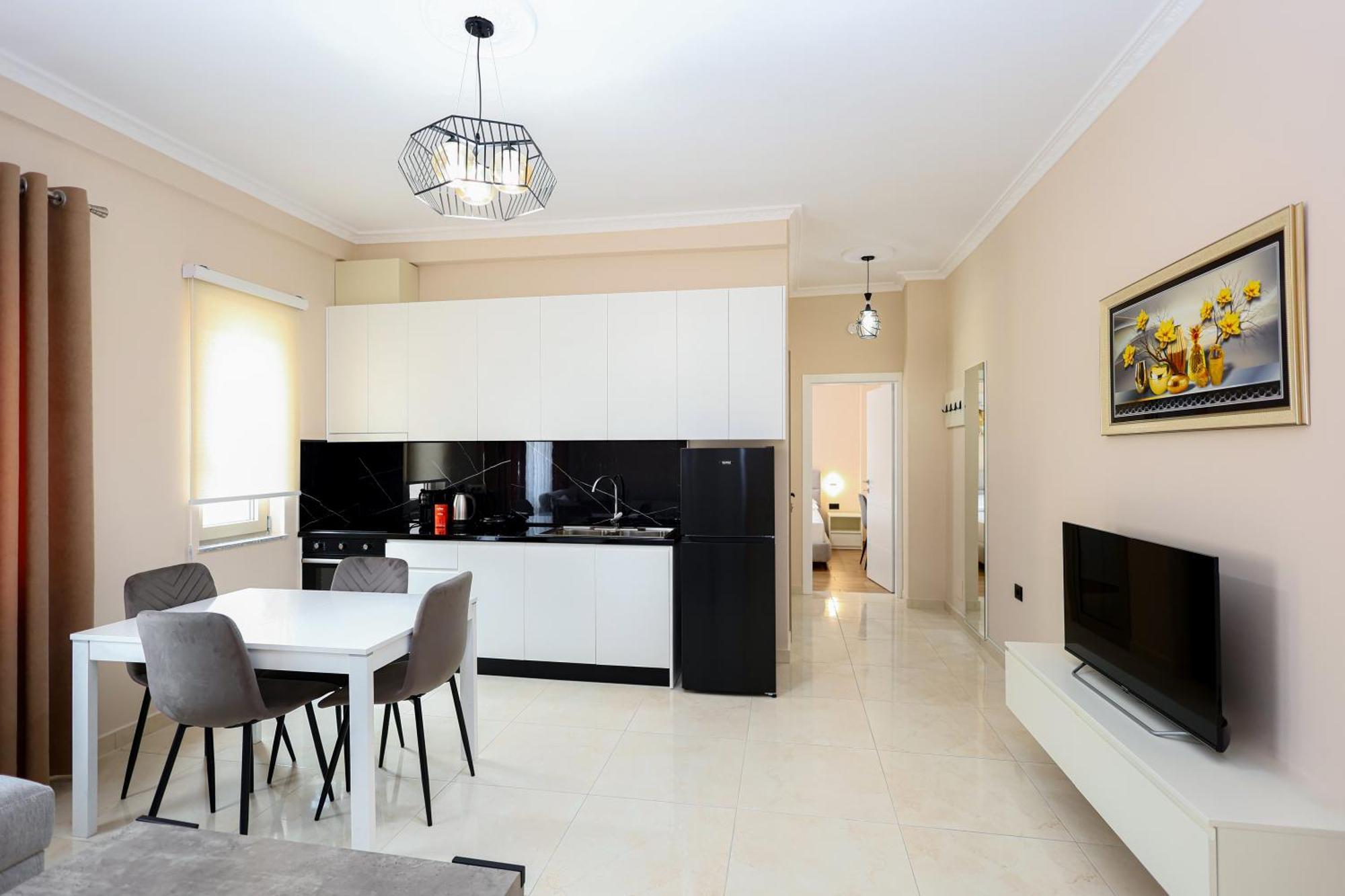 Saliasi Hotel&apartament Polican