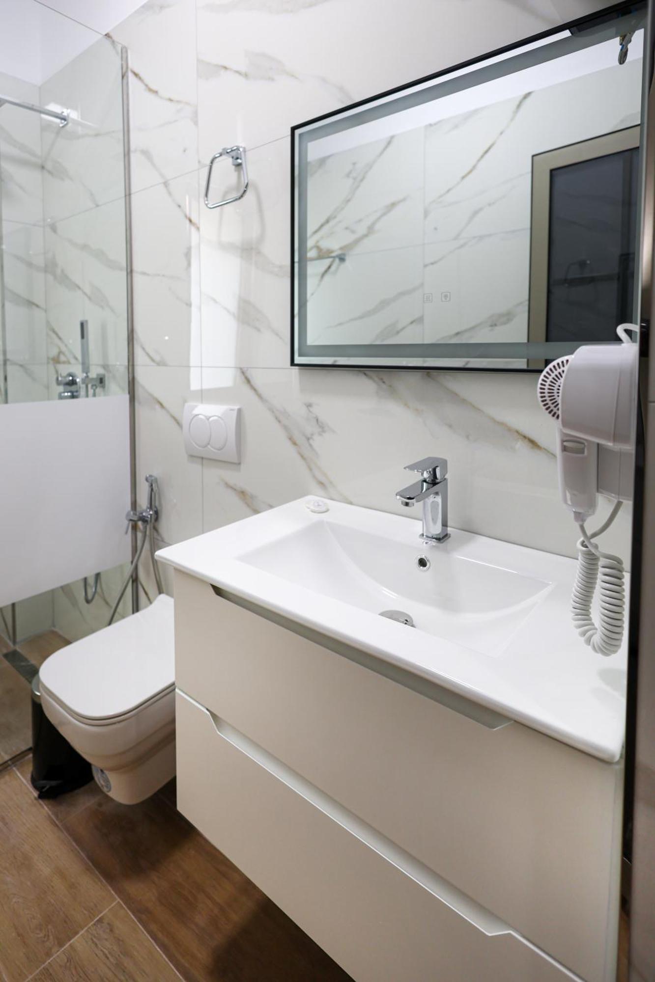Saliasi Hotel&apartament